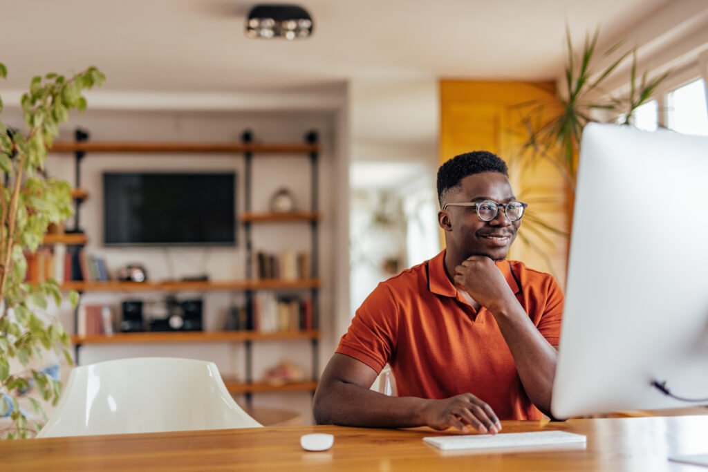 Como recrutadores e ATS leem o currículo