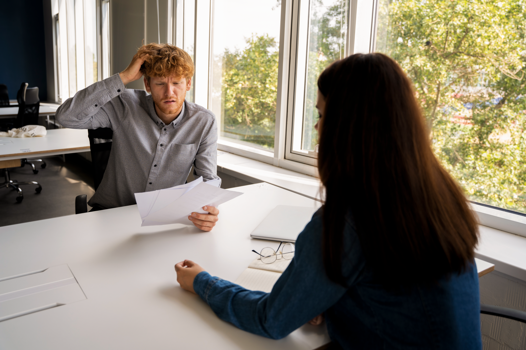 Erros que fazem seu currículo ser ignorado (e como corrigir)