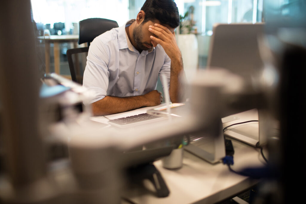 Qual a diferença entre turnover e absenteísmo?